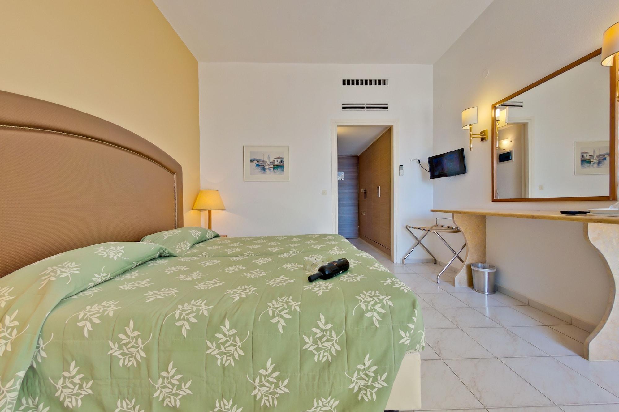Palmariva Beach Hotel Eretria  Exterior photo